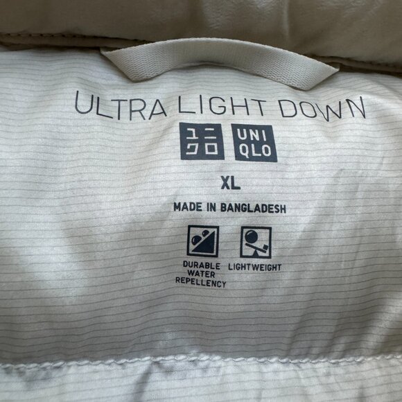 Uniqlo Ultra Light Down Vest Women’s XL Off White Cream Packable Puffer 750 Fill - Picture 4 of 12